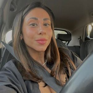 Meet your Posher, Nadin